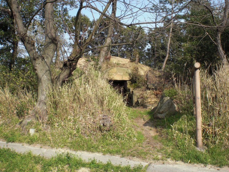 Shingu Tumulus